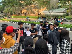 Potret Citayam Fashion Week di Sudirman, Sisi Lain Jakarta yang Unik