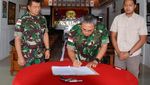 Sepucuk Pistol Separatis Papua Diserahkan ke TNI
