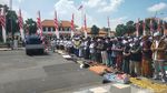 Demo Desak Holywings Ditutup Selamanya