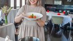 Devy Anastasia, Jebolan MCI yang Hobi Cicipi Beragam Makanan