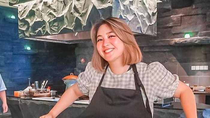 Devy Anastasia Devy Anastasia yang saat ini sedang jadi sorotan.