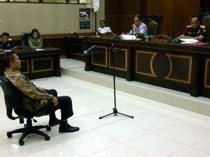 Dieksekusi ke Masmil 18 Juli, Djadja Suparman: Selama 6 Tahun Kemana?