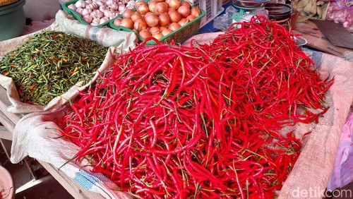 Harga cabai merah di Bengkulu meroket.