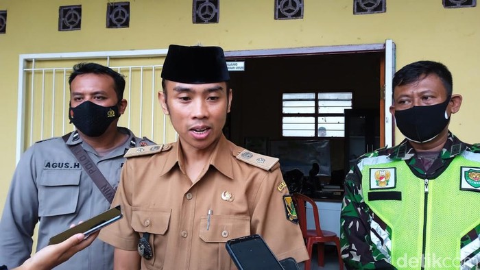 Kepala Desa Sukaresmi Jalaludin