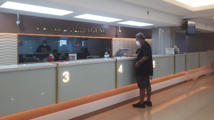 Money Changer Jual Dolar AS Rp 15.000