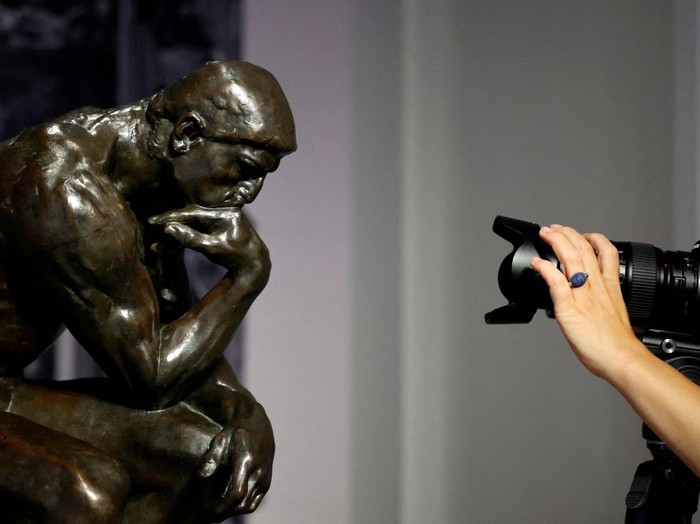 Patung The Thinker Karya Auguste Rodin