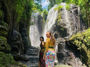Taman Beji Griya Waterfall Bali, Airnya Dipercaya Sembuhkan Penyakit