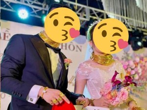 Viral Pengantin Pria & Wanita Sultan Pakai Perhiasan Emas di Sekujur Tubuh