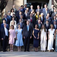 Dalam kesempatan itu Princess Leonor yang berusia 16 tahun juga mencuri atensi karena memberikan pidatonya dalam ajang penghargaan untuk para pemuda di bidang sains tersebut. Foto: Getty Images