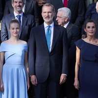 Remaja ini ada dalam posisi pertama garis suksesi tahta Kerajaan Spanyol yang berarti Putri Leonor dari Asturias itu adalah calon ratu. Sebelumnya tahta tertinggi hanya diperuntukkan untuk lelaki tapi karena Raja Felipe hanya memiliki anak perempuan, aturan itu pun diubah.Foto: Getty Images