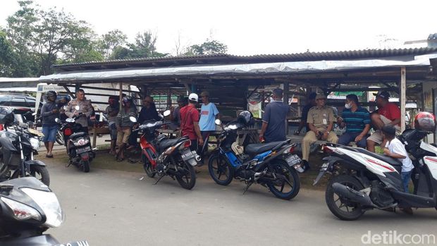 Puluhan pedagang sapi mendatangi Pasar Hewan Jelok, Kecamatan Cepogo, Boyolali, Selasa (5/7/2022).