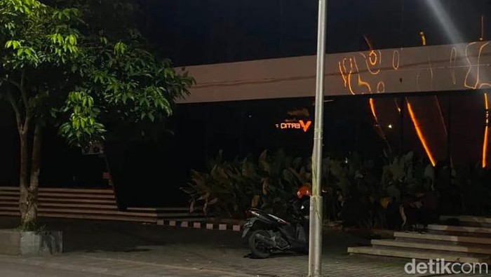 Salah satu outlet Holywings Surabaya