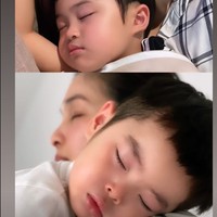 Tak hanya momong anak saat berjalan-jalan, Sandra pun menemani keduanya saat tidur. Sejak menikah dengan Harvey Moeis, Sandra Dewi telah dikaruniai 2 orang putra yang diberi nama Raphael Moies dan Mikhael Moeis. Foto: Instagram/@sandradewi88