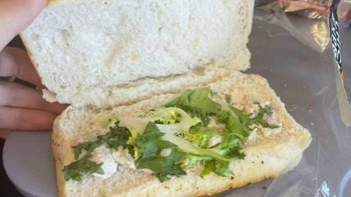 Sandwich Paling Menyedihkan