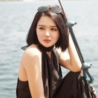 Saat ini Wika Salim sudah berusia 30 tahun. Walaupun demikian, penampilannya masih terlihat mempesona. Ia pun sering membagikan foto-foto dirinya ke akun Instagram pribadinya. Foto: Instagram/@wikasalim