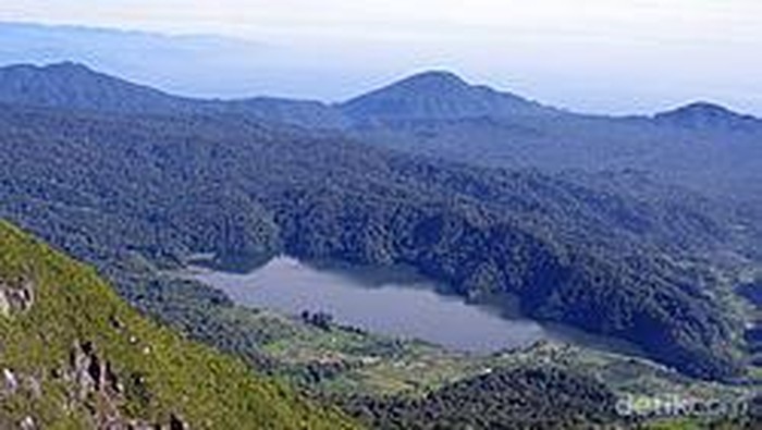 Wisata danau di Sumut.