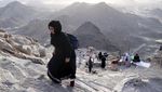 Antusias Jemaah Haji Kunjungi Jabal Nur dan Gua Hira