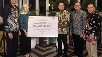 Serah terima klaim dilakukan secara simbolis, dan dihadiri oleh direksi dan manajemen perseroan yang diwakili oleh Direktur Pemasaran Sutadi, didampingi I Dewa Gede Agung selaku Pejabat Eksekutif dan Pimpinan Cabang BRI Sukabumi Duta Okki Wicaksono serta BRH BRI Life Bandung Rozali Muslim Pakuoma, kepada Iin Nurhalina selaku ahli waris almarhum Yeka Rhamdani Putra, di Sukabumi, Jawa Barat.