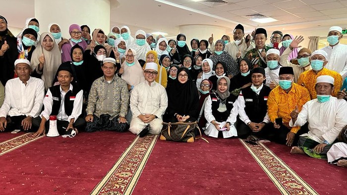 bupati ipuk haji