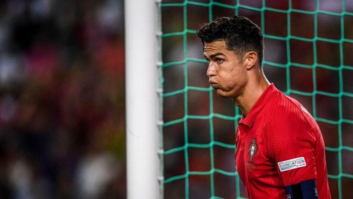 Portugals forward Cristiano Ronaldo reacts during the UEFA Nations League, league A group 2 football match between Portugal and Czech Republic at the Jose Alvalade stadium in Lisbon on June 9, 2022. (Photo by PATRICIA DE MELO MOREIRA / AFP) (Photo by PATRICIA DE MELO MOREIRA/AFP via Getty Images)