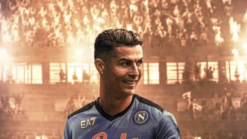 Balik lagi ke Italia, tetapi berseragam Napoli. Bagaimana netizen? Foto: Twitter