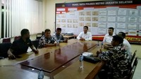 Menurut Lisman, pemilik adalah pihak yang paling bertanggung jawab atas apa yang dilakukan manajemen bar dan restoran Holywings Group. Apresiasi kepada jajaran Polres Metro Jakarta Selatan yang telah mengambil langkah cepat menindaklanjuti kasus tersebut. Atas dasar itu DPD BAPERA mendukung penuh langkah kepolisian untuk memproses dan mengusut kasus tersebut hingga tuntas.