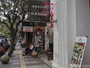 Menikmati Jalan Braga Sambil Makan Siang di Gasinc, Bandung