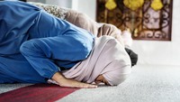 4 Macam Sujud yang Perlu Diketahui Muslimah