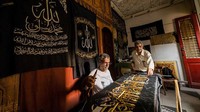 Ahmed Othman el-Kassabgy dan keluarganya secara turun temurun sudah bertanggung jawab untuk menjahit sebagian kiswah, kain yang digunakan untuk menutupi Kabah di Masjidil Haram.  