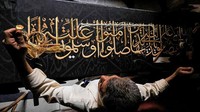 Pengrajin di Mesir sudah terlibat dalam pembuatan kiswah sejak abad ke-13. Kemampuan menenun yang hebat membuat mereka mendapatkan kesempatan tersebut.  