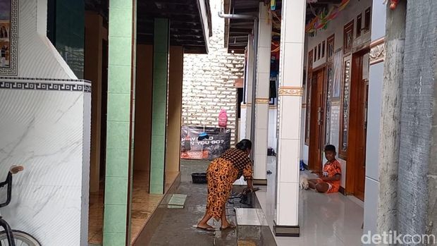 Lokasi pernikahan di atas pemakaman