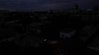 Nyala lampu hanya terlihat saat ada kendaraan yang melintas di gelapnya malam.