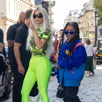 Hermes Tolak Jual Tas Kelly Langka untuk North West, Putri Kim Kardashian