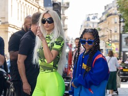 Hermes Tolak Jual Tas Kelly Langka untuk North West, Putri Kim Kardashian