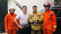 Proses evakuasi kucing itu terjadi di Jalan Ampera, Kelurahan Cilandak Timur, Kecamatan Pasar Minggu, Jakarta Selatan (Jaksel) pada Rabu (6/7) (Instagram @humasjakfire)