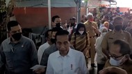 Saat Ganjar Kelihatan Jaga Jarak dengan Jokowi di Semarang