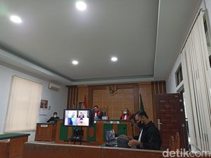 Kades di Blitar yang Tilap Dana BST Rp 15 Juta Divonis 1 Tahun 8 Bulan Bui