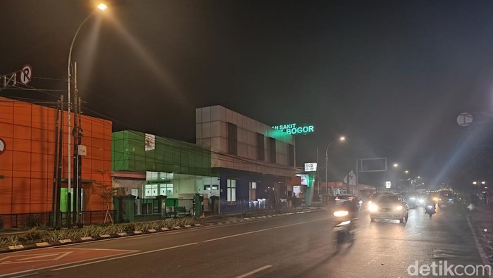 Situasi lalu lintas di Jalan Sudirman, Kecamatan Bogor Tengah, Kota Bogor, kembali normal usai demo mahasiswa