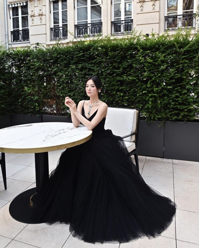 Look: Song Hye Kyo And Cha Eun Woo At A Chaumet Gala Dinner In Paris