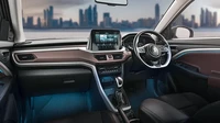 Suzuki Brezza memiliki sistem hiburan SmartPlay Pro+ 22,86cm dengan layar HD. Sistem hiburan itu punya Voice Assist canggih . Foto: Dok. Maruti Suzuki