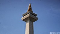 Padahal, saat ini Tugu Monas kembali dibuka untuk wisatawan, tetapi justru penampilan landmark Jakarta itu seolah tidak siap menyambut pengunjung.  