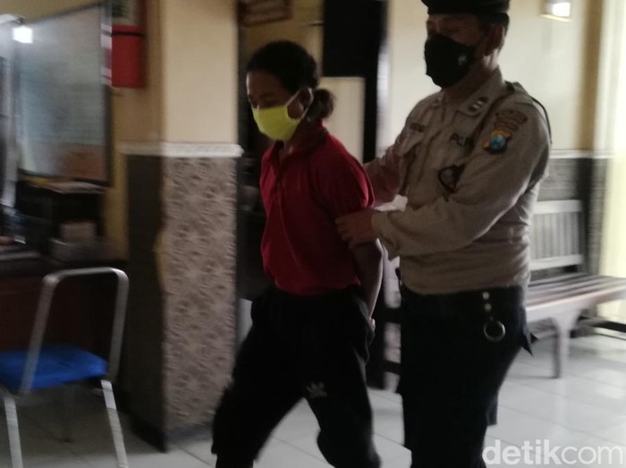 Tersangka, pelatih silat cabul di Pasuruan diamankan