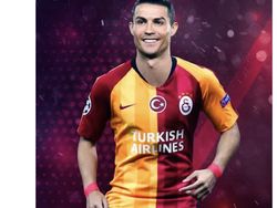 Ragam Meme Cristiano Ronaldo Usai Diisukan Hengkang dari MU