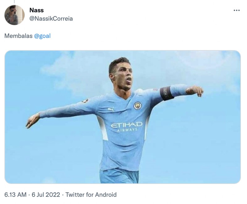 Beredar rumor Cristiano Ronaldo ingin pindah dari MU. Netizen berkreasi CR7 pakai seragam klub sepakbola lain