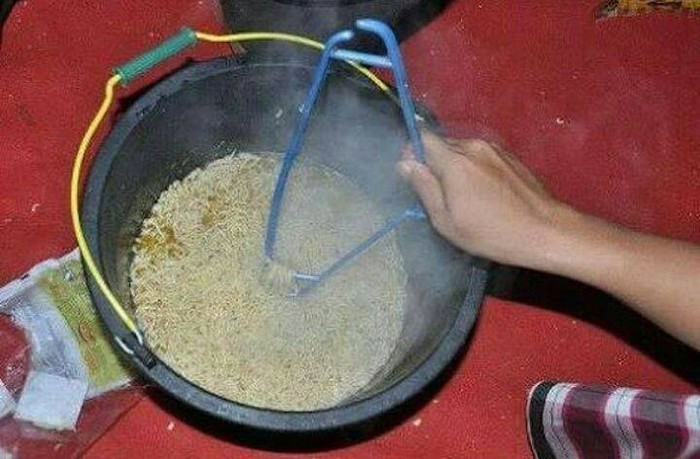 Wadah mie instan Wadah mie instan