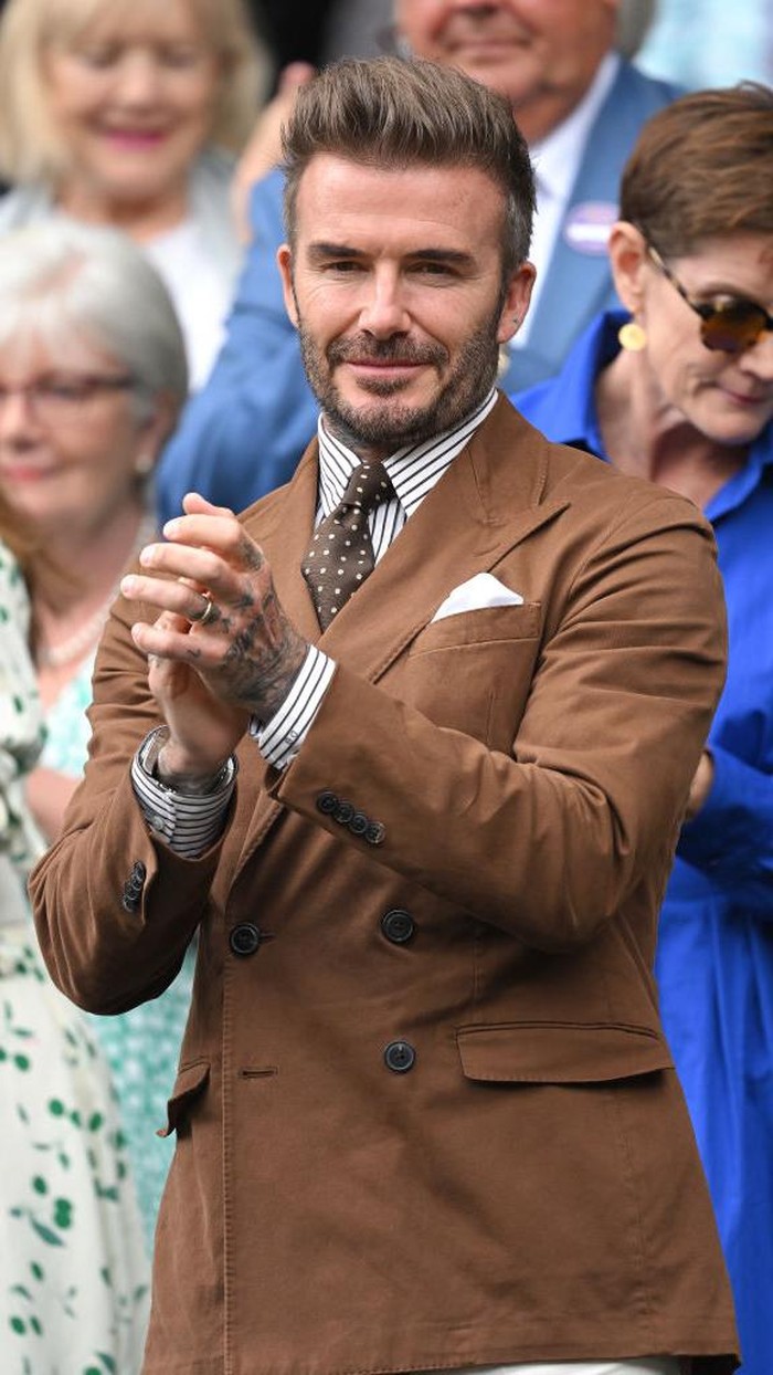 LONDON, ENGLAND - JULY 06: David Beckham attends day 10 of the Wimbledon Tennis Championships at All England Lawn Tennis and Croquet Club on July 06, 2022 in London, England. (Photo by Karwai Tang/WireImage)
