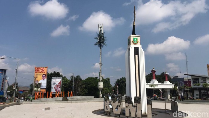Alun-alun Kota Sukabumi.