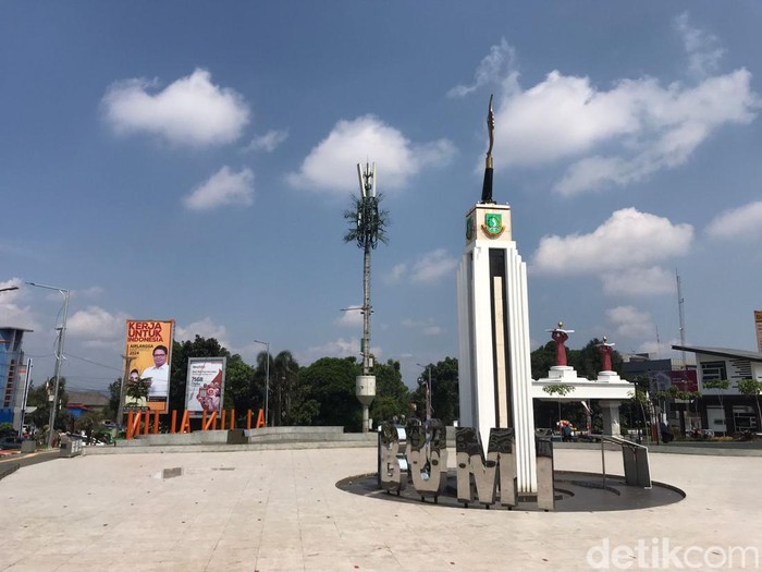 Alun-alun Kota Sukabumi.