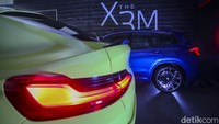 Tak hanya di depan, tampilan belakangnya juga lebih segar dan berkarakter. Sebab BMW menyematkan lampu belakang dengan desain baru.