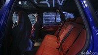 Perlu diketahui BMW X3 Competition dan X4 Competition merupakan mobil keenam dan ketujuh yang diluncurkan oleh BMW di Indonesia. Sebelum membawa X3M dan X4M, BMW membuka tahun 2022 dengan meluncurkan Seri 2 218i Gran Coupe Sport, X1 sDrive18i M Sport, X3 LCi, Seri 3 320i Sport, hingga Seri 5 Touring 530i.